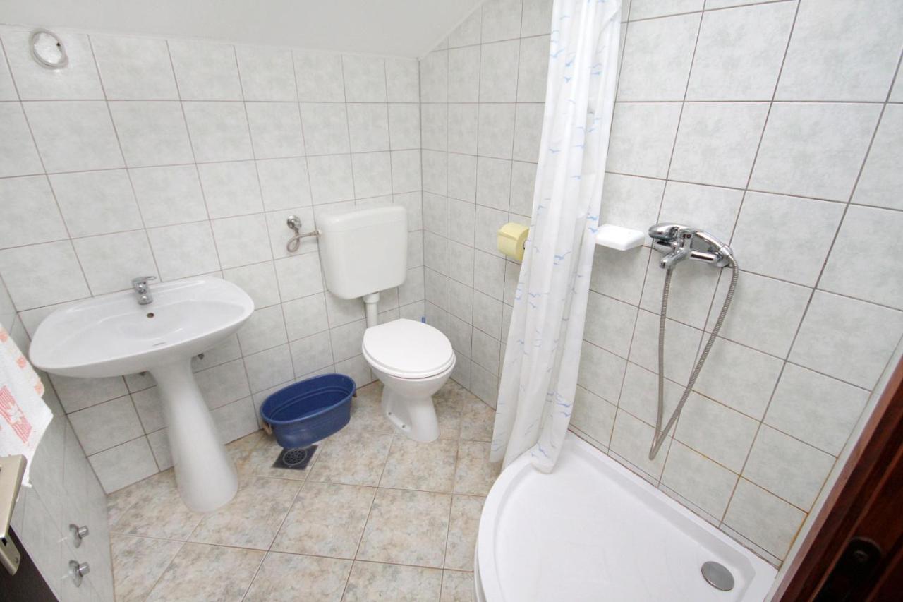 Apartments With A Parking Space Njivice, Krk - 5427 מראה חיצוני תמונה